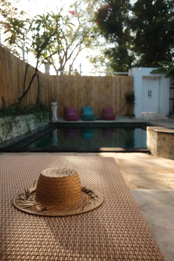 Villa Menorca Gili Trawangan Esterno foto